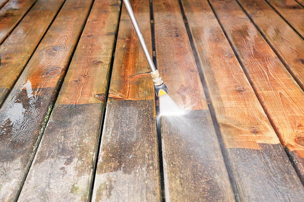 Why Choose Our Certified Pressure Washing Experts for Your Project Needs in Bagdad, FL?